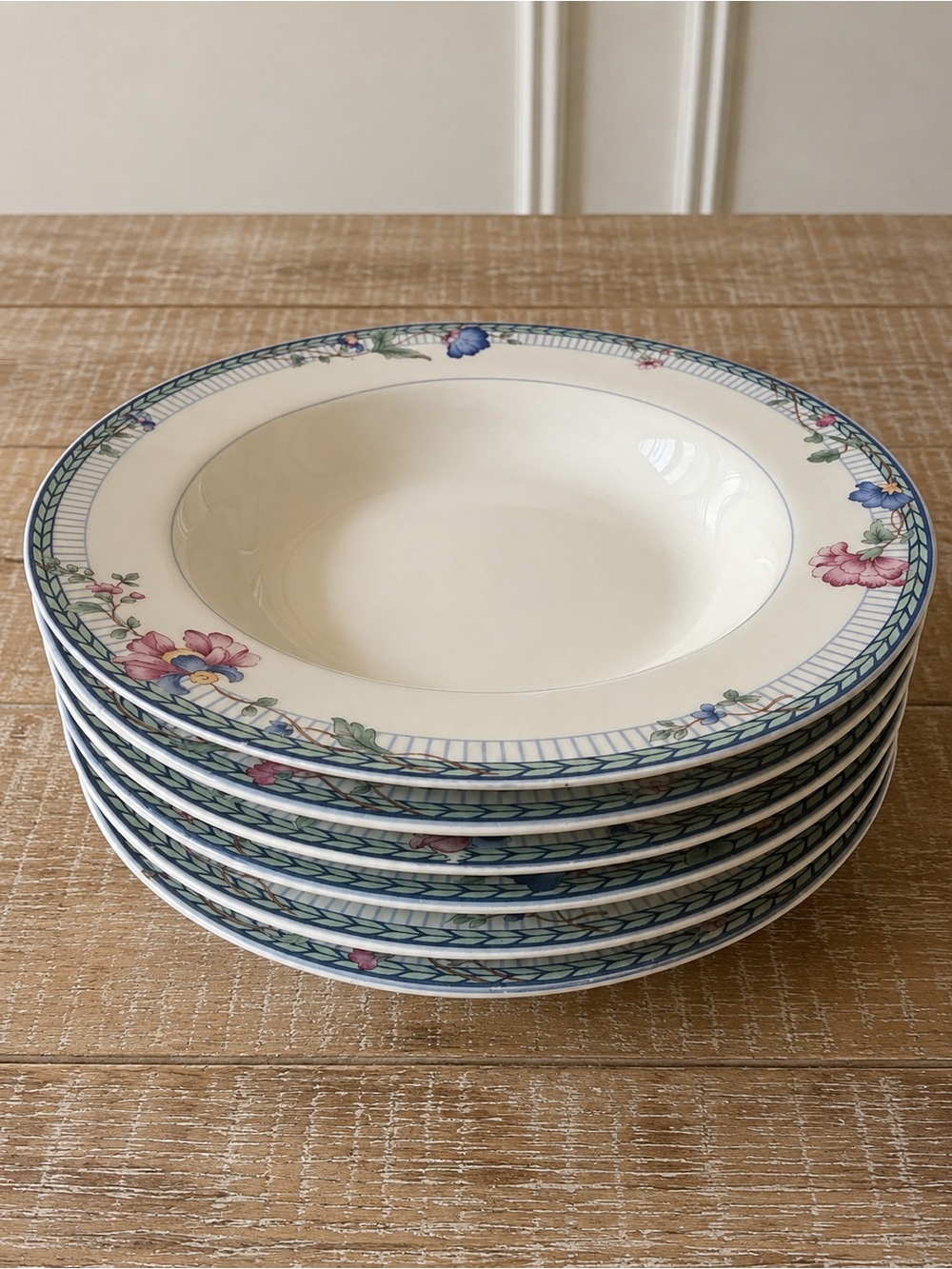 Oneida Blue Lattice Rimmed Soup Pasta 8 3/8" Bowls Floral Retro Set of 6